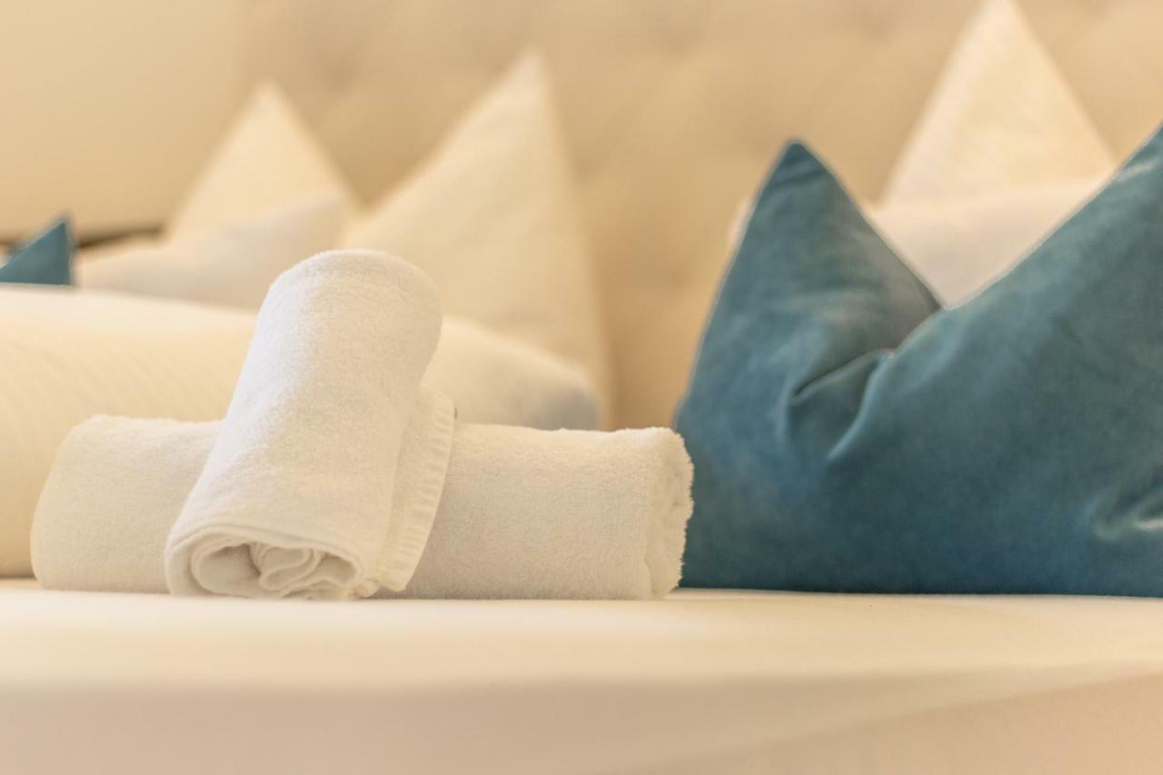 Hotel Weiss Munderfing Esterno foto