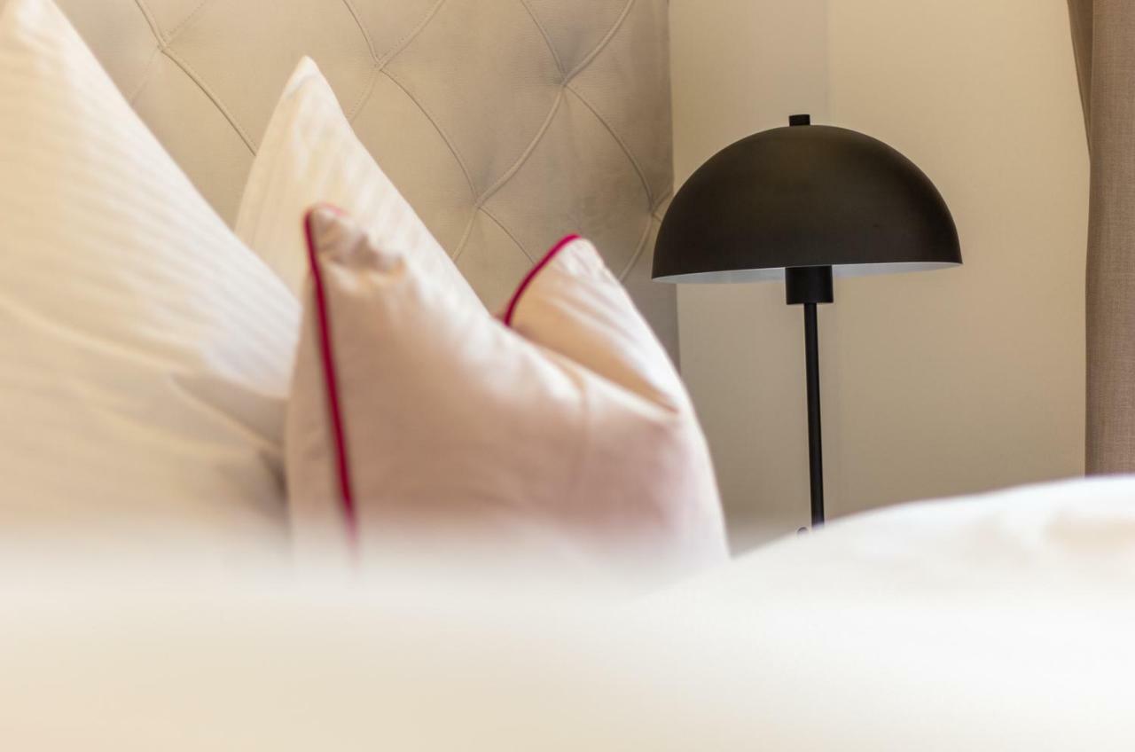 Hotel Weiss Munderfing Esterno foto